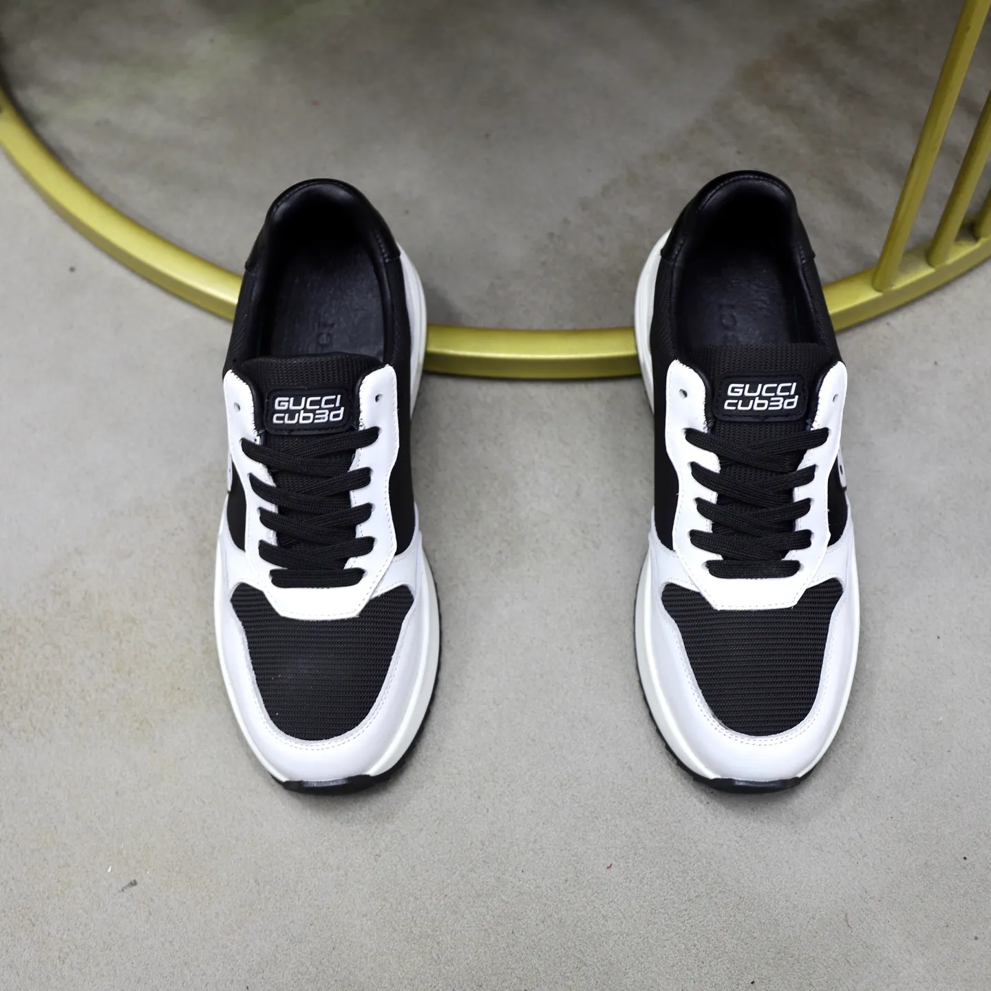 Ex-factory price: 440💰🙅‍♂️🙅‍♂️🙅‍♂️ Brand: GUCCI Standard code: 38-44 (45 customized) Grade: Same as the official website Material: Original material splicing Comfortable and breathable lining Lightweight and wear-resistant sports outsole Style category: Men's fashionable casual shoes Running sneakers Distinguished luxury brand elements Top luxury Color: actual picture color